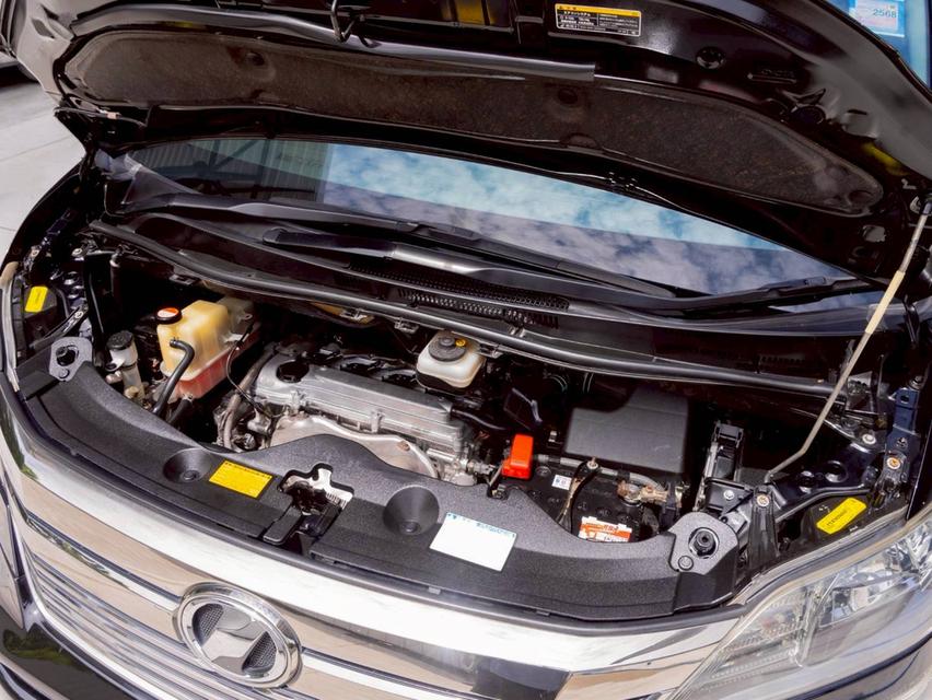 Toyota Vellfire 2.4ZG Edition ปีจด 2015