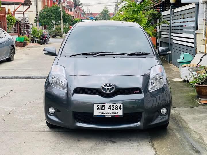 ปล่อยขายด่วน Toyota Yaris  2012