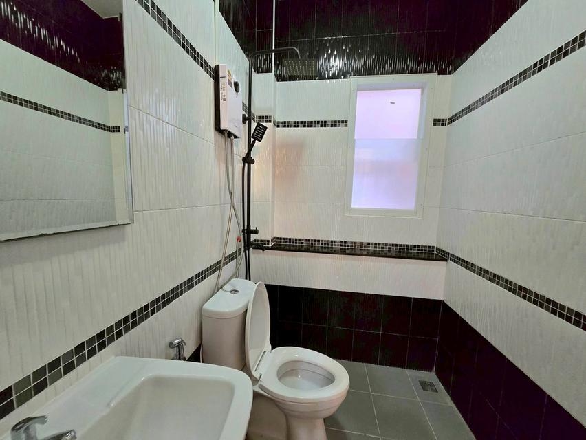 บ้านเช่าสองชั้น สวยคุ้ม บางละมุง ชลบุรี 8