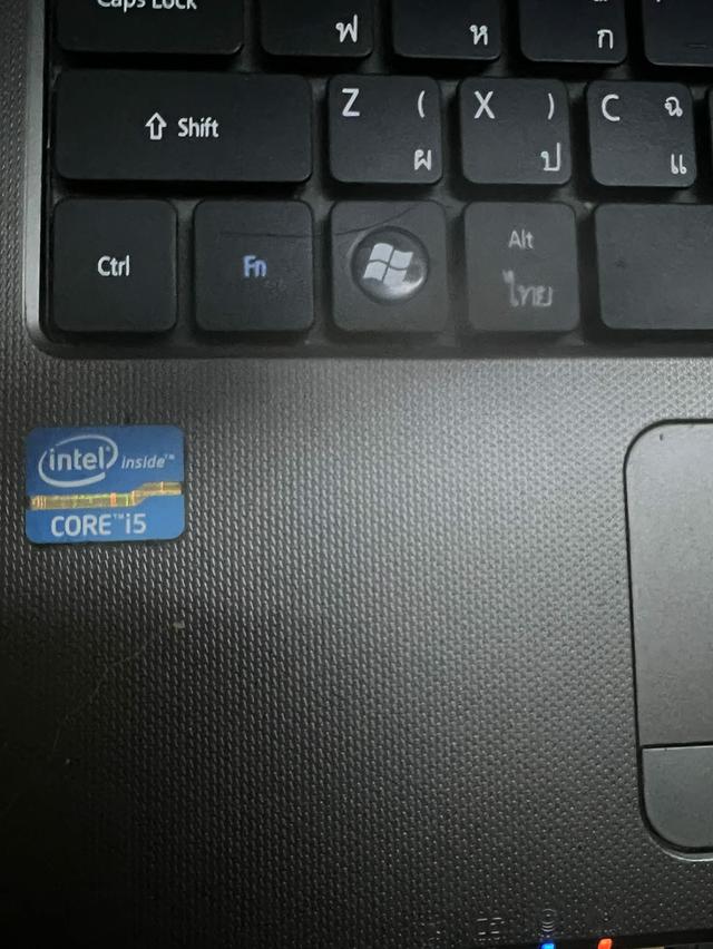 โน๊ตบุ๊คยี่ห้อ(azer)