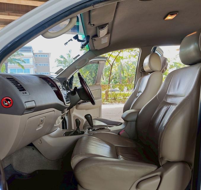Toyota Fortuner 3.0 V Exclusive Auto 4WD ปี 2007  6