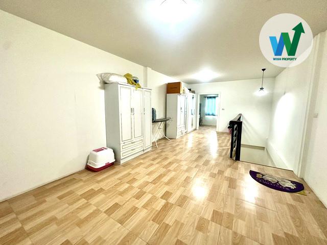 ขายอาคารพาณิชย์ 1 คูหา 3ชั้นครึ่ง นื้อที่  30 ตารางวา 8