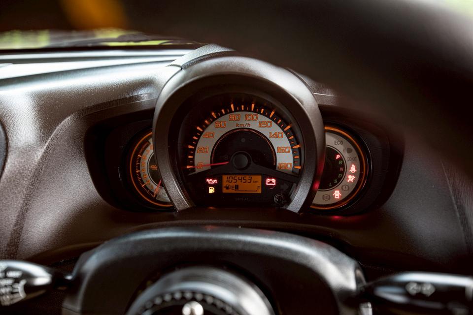 ขาย Honda Brio 1.2V ปี12 8