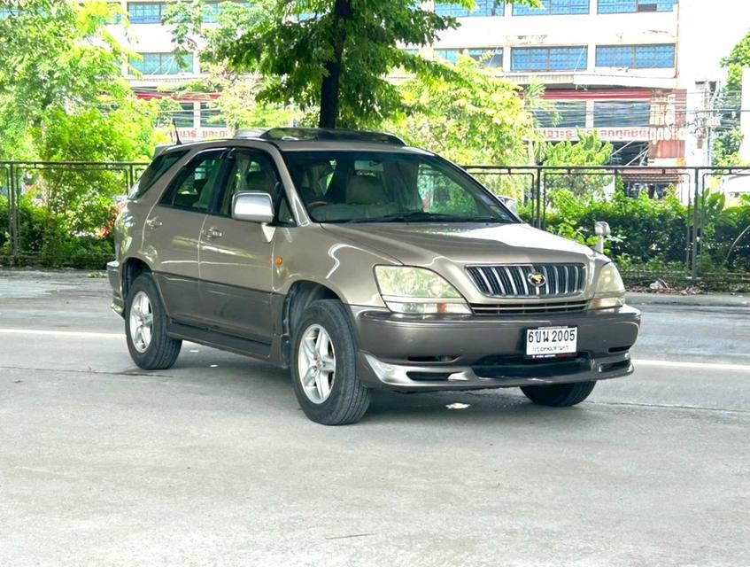 ขายรถ Toyota Harrier 3.0 FOUR ปี 2004 สีน้ำตาล เกียร์ออโต้