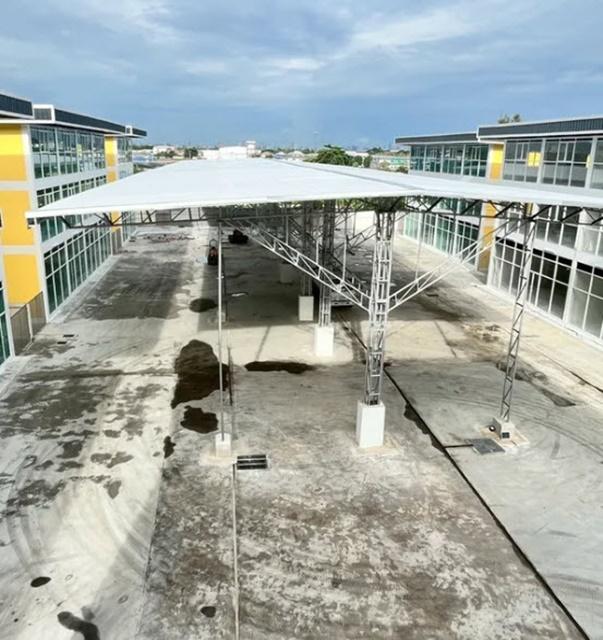 พร้อมลานจอดรถกว้าง ให้เช่าสำนักงาน 3 ชั้น 32ตร.วา. 362 ตร.ม. ถ.พุทธมณฑลสาย 2-กาญจนาภิเษก เดอะพาซิโอ พาร์ค 1.4 กม. คุณพ้ง 3