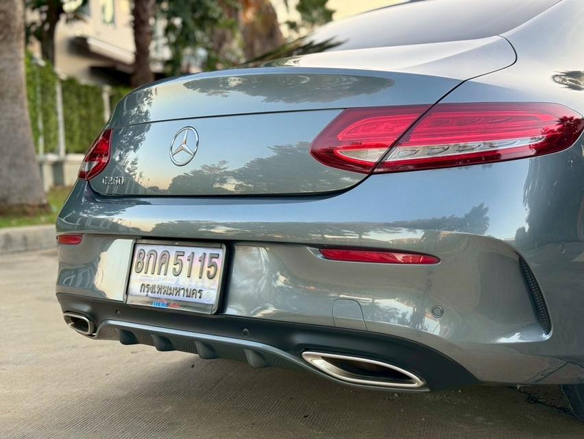 รหัสรถ AVA5115 💢 Benz C250 Coupe AMG Dynamic รุ่น Top หลังคาแก้ว ปี 2018 W205