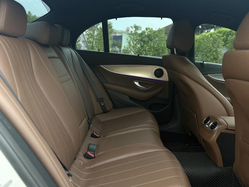 Benz E 350e Plug-in Hybrid Avantgarde 12
