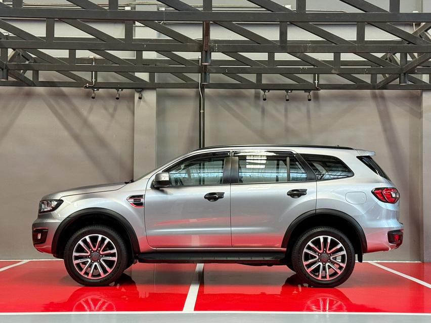 2020 FORD EVEREST 2.0 รถมือเดียวออกป้ายแดง รถวิ่งน้อย สภาพป้ายแดง  เข้าศูนย์ทุกระยะ รถไม่เคยมีอุบัติเหตุครับ 5