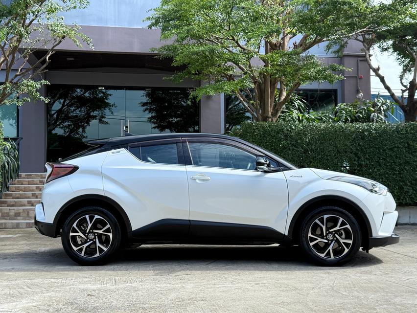 2021 TOYOTA CHR HV HI รถมือเดียวสภาพป้ายแดง รถวิ่งน้อยเพียง ( 78,000 กม ) รถไม่เคยมีอุบัติเหตุครับ