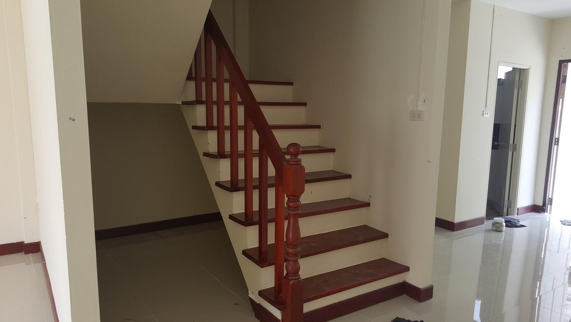 ขายบ้าน ทาวเฮ้า 2 ชั้น 2 นอนใหญ่ 2 น้ำ 1 ที่จอด 1 ห้องครั้ว 7