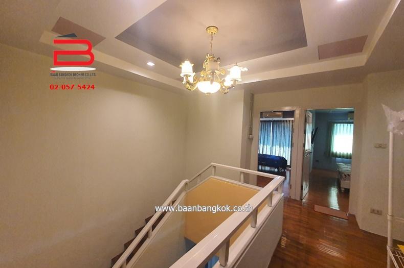 ทาวน์เฮาส์ หมู่บ้าน มาลีวัลย์ (คลอง 2) เนื้อที่ 43 ตรว. ถนนรังสิต-นครนายก ต.ประชาธิปัตย์ อ.ธัญบุรี จ.ปทุมฯ 8