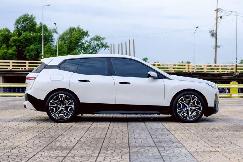 iX xDrive40 SPORT RHD I20