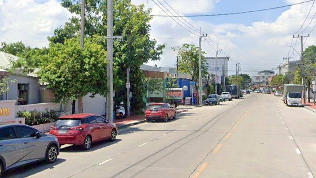 ขายที่ดิน 300 ตรว. เลียบด่วน-รามอินทรา ถ. คลองลำเจียก แยก 31 แขวงนวมินทร์ เขตบึงกุ่ม กรุงเทพๆ 1