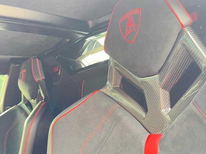 Lamborghini Aventador SVJ Roadster ปี 2021 13