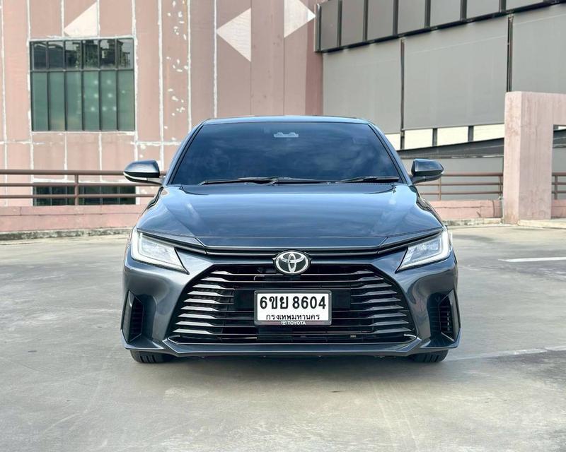 TOYOTA YARIS ATIV 1.2 PREMIUM เกียร์ Auto สีเทา ปี 2022
