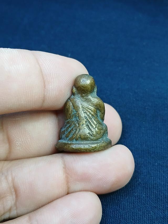 หลวงพ่อเงิน วัดบางคลาน 2