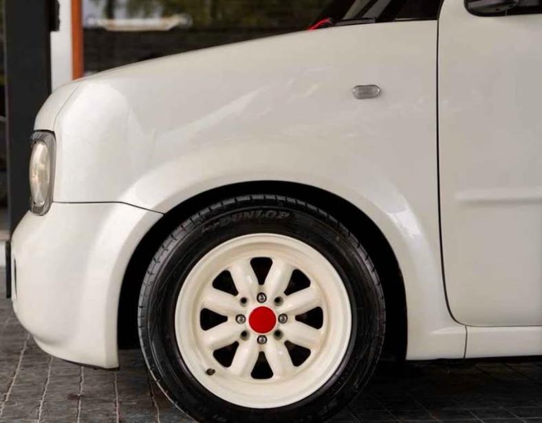 Nissan Cube Z11 สีขาว 9