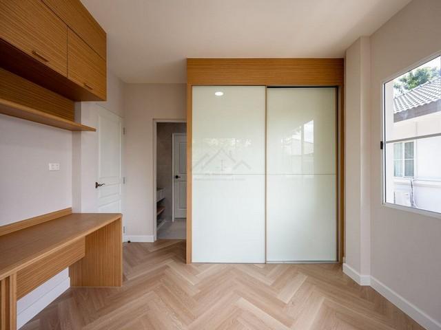 ขาย บ้าน เดี่ยว รีโนเวทใหม่ 2 ชั้น หลังมุม โครงการ นันทวัน สวนหลวง ร.9 Nantawan ซอยเฉลิมพระเกียรติ ร.9 เงียบสงบ  11