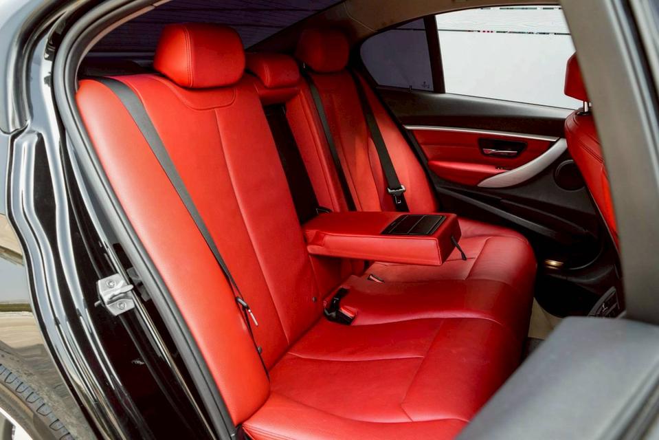 รหัสรถ CBL995 BMW 330e 2.0 Sport F30 (LCI) AT 2018 รูปที่ 11