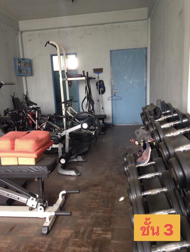 อาคารพาณิชย์ 2 คูหา 4 ชั้น ริมถนนลาดพร้าว ใกล้ MRT สายสีเหลือง 9