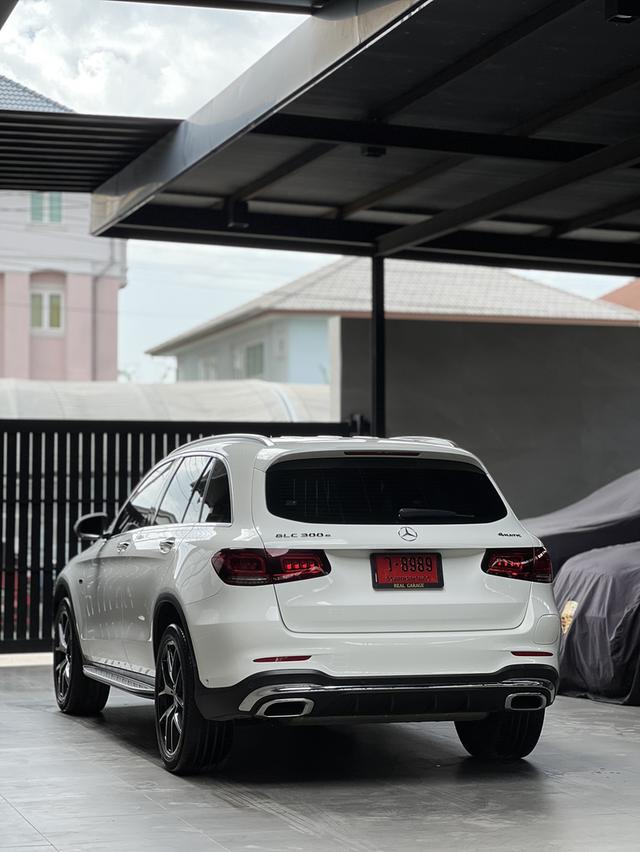 Benz GLC300e AMG 17