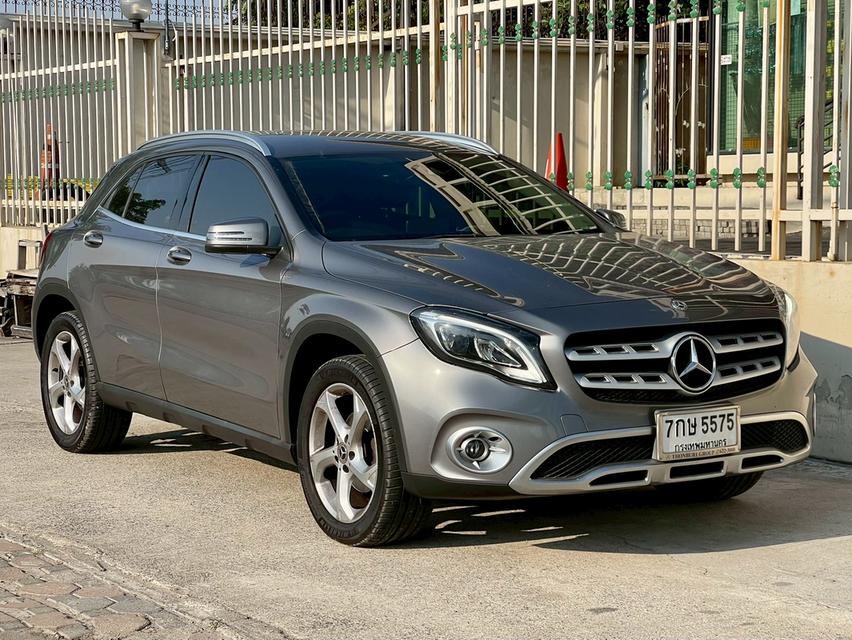 รหัสรถ PJP5575 2018 BENZ GLA200