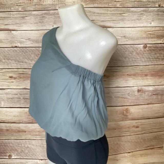 เสื้อแฟชั่น สวยๆ ใหม่มาก มือสอง