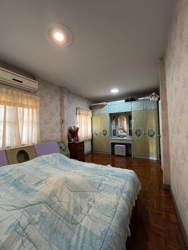 ขายบ้าน 3 นอน 2 น้ำ 2 ที่จอดรถ 12