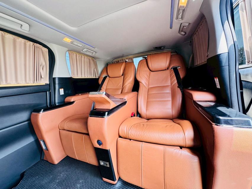 TOYOTA ALPHARD 2.5 HYBRID X E-FOUR 4WD 2020 7