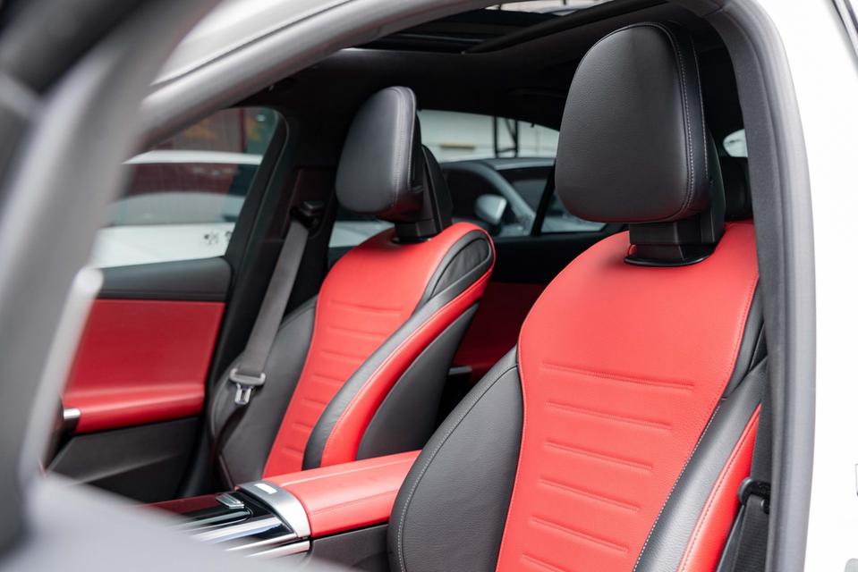 (แจ้งรหัสรถ NP2112) รุ่นรถ : BENZ C350e AMG DYNAMICปีรถ : 2024 รูปที่ 14