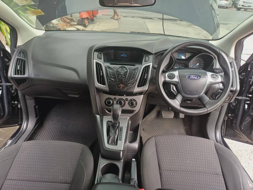 2013 FORD FOCUS BLACK NIGHT 1.6 AUTO ตัวTOP บุ๊คเซอร์วิสกุญแจ รีโมท สำรองครบ 2