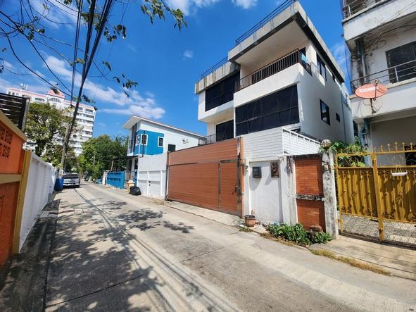 ขาย บ้านเดี่ยว 3 ชั้น ขนาด 58 ตรว. ซอย ปุณณวิถี31 สุขุมวิท101 ใกล้ BTS ปุณณวิถี 1