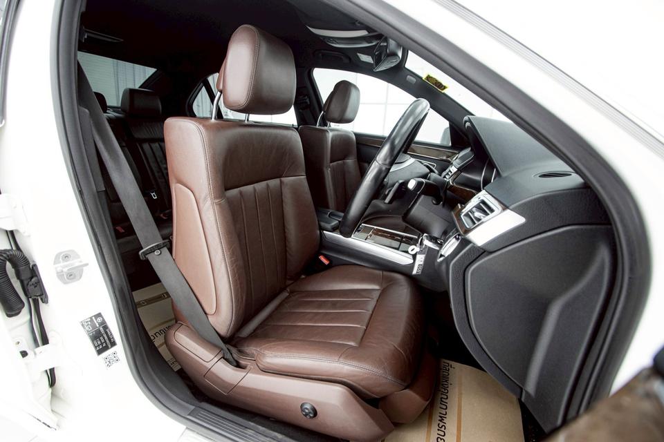 BENZ E-CLASS E300 BLUETEC HYBRID 2014E-Class W212 โฉม LCI หรู คลาสสิก ประหยัด รูปที่ 15