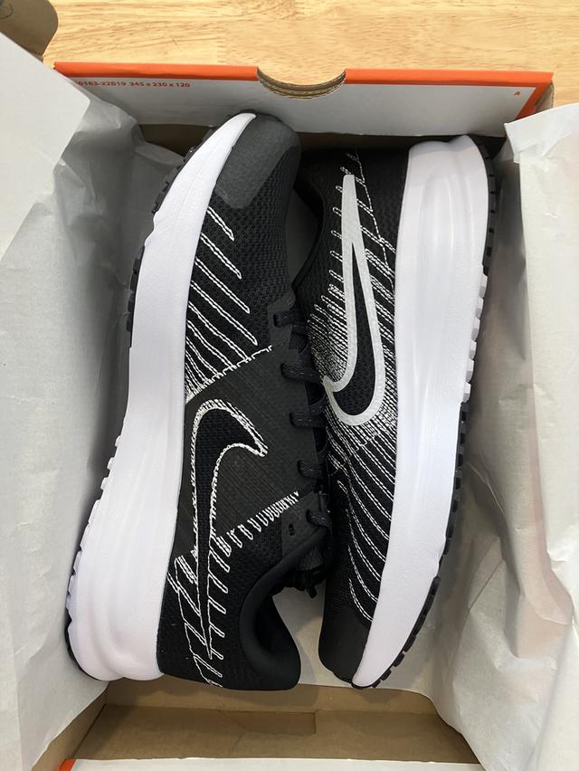 รองเท้าไนกี้ Nike เบอร์45 ราคารวมค่าจัดส่ง