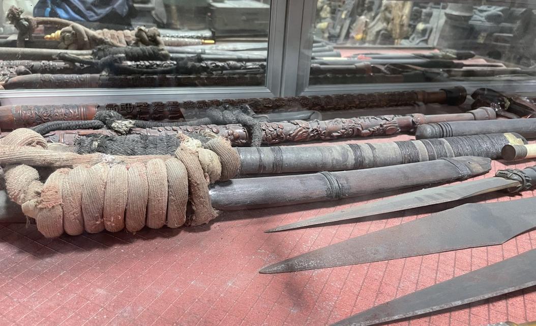 ดาบโบราณ ดาบอยุธยา ดาบโบราณอายุกว่า100ปี 2