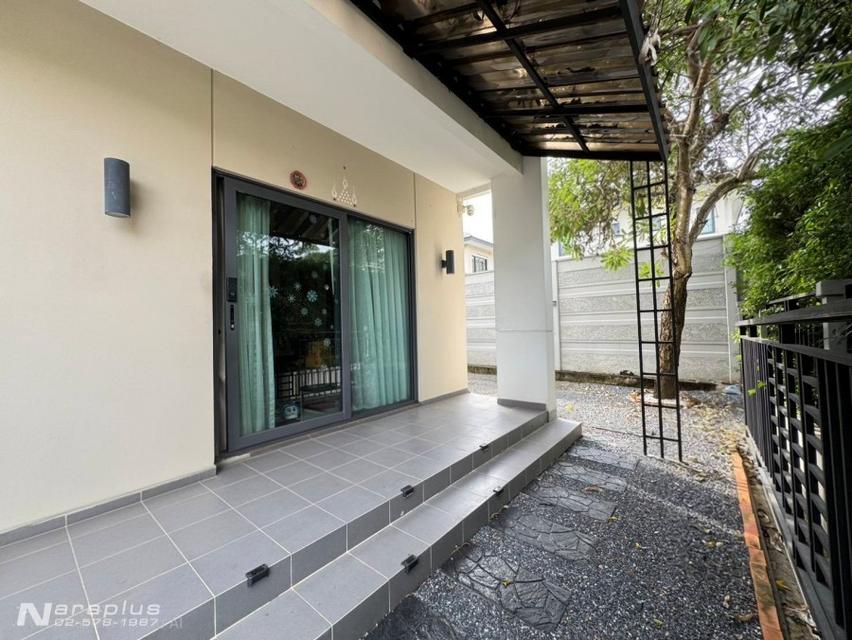 68121148 : ขายบ้านเดี่ยว 2 ชั้น หลังริม ขนาด 3 ห้องนอน บนที่ดิน 58.1 ตารางวา หมู่บ้าน Centro ราชพฤกษ์ 2 นนทบุรี บ้านสวย พื้นที่เยอะโครงการดี สังคมน่าอ 4