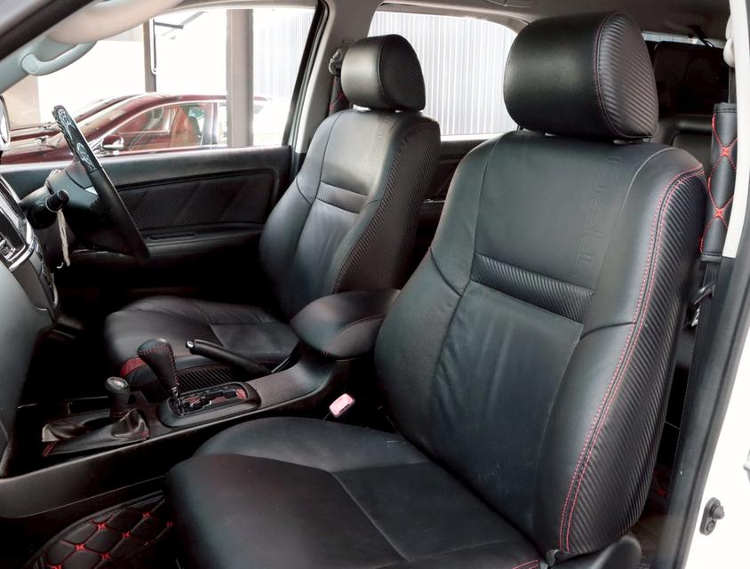 TOYOTA FORTUNER 3.0 TRD Sportivo 4WD ปี 2015 14