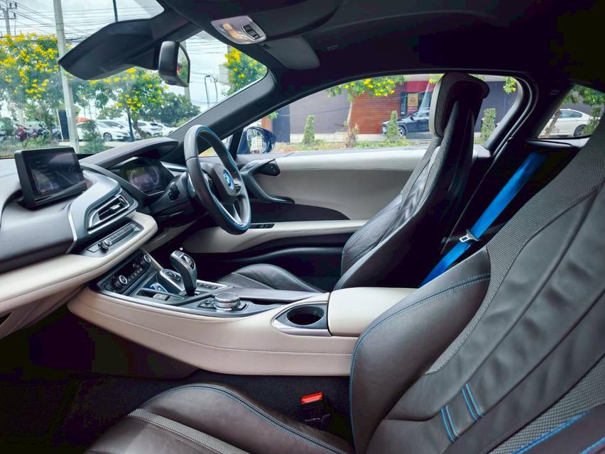 รหัสรถ KPV53 2018 BMW i8 1.5 HYBRID Pure Impulse สีดำ WRAP สีน้ำตาล 8