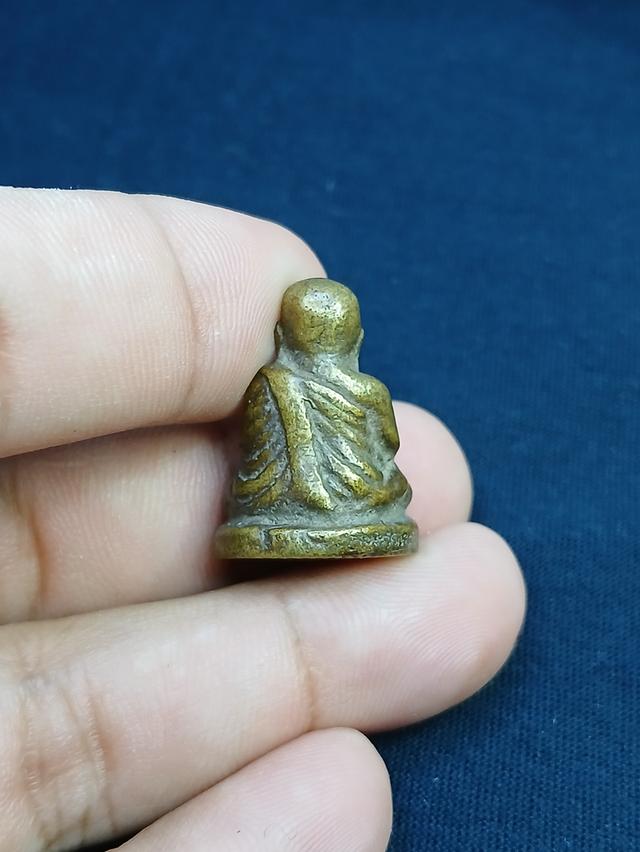 หลวงพ่อเงิน วัดบางคลาน 2