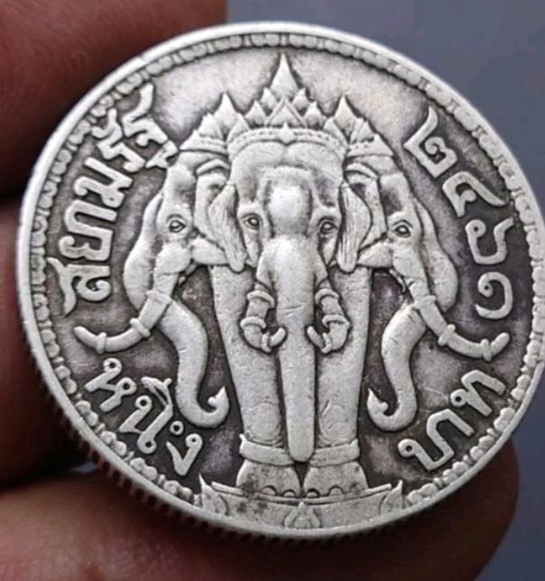 เหรียญเงิน หนึ่งบาท พระบรมรูป ตราไอราพต รัชกาลที่ 6 ปี 2461 3