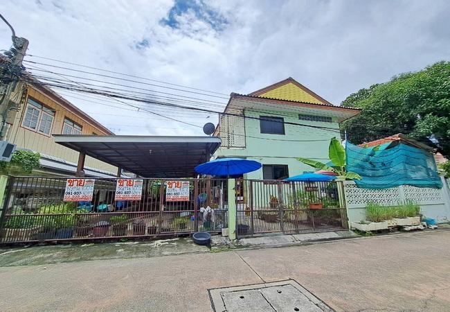 ขายบ้าน หมู่บ้านร่มเย็น 3 ชุมชนเฟื่องฟ้า ถนนสุขุมวิท เมืองสมุทรปราการ เนื้อที่ 100 ตร.ว. 1