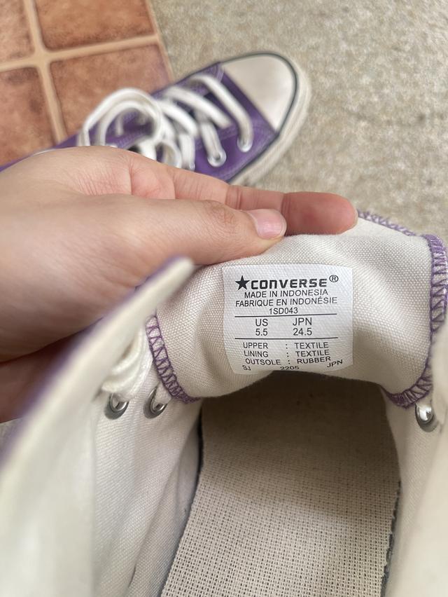 Converse สีม่วง 3