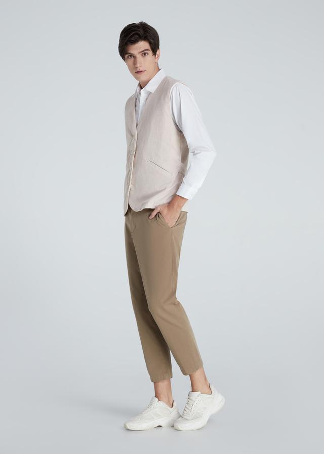 เสื้อกั๊กแฟชั่นคนเทสดีใส่แล้วดูมีราศี รูปที่ 2