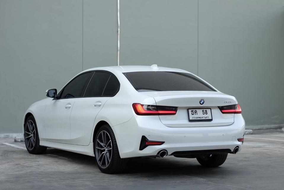 BMW 320d Sport G20 ปี 2020 มือเดียวป้ายแดง ไม่เคยเกิดอุบัติเหตุ เลขไมล์ 110,000km แท้ รูปที่ 4