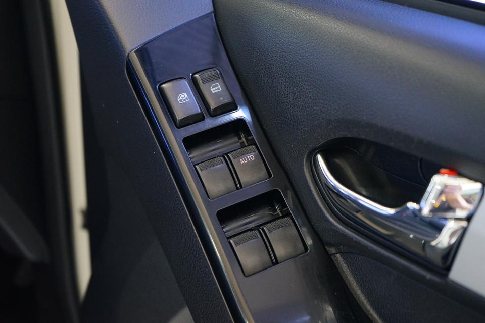 2018 ISUZU D-MAX HI-LANDER CAB-4 1.9 L DDI ( 9127 ) 15