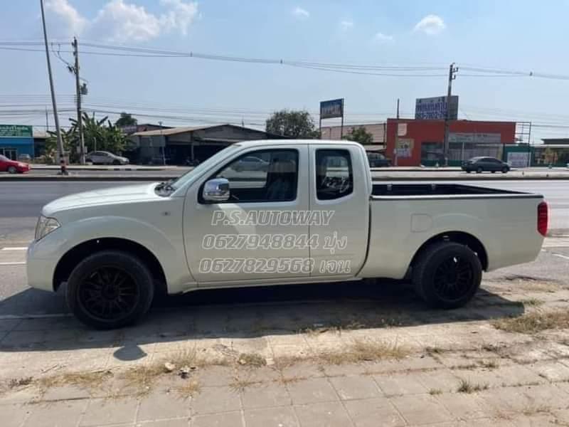 2011 Nissan Frontier Navara 2.5 KING CAB Calibre LE Pickup 3