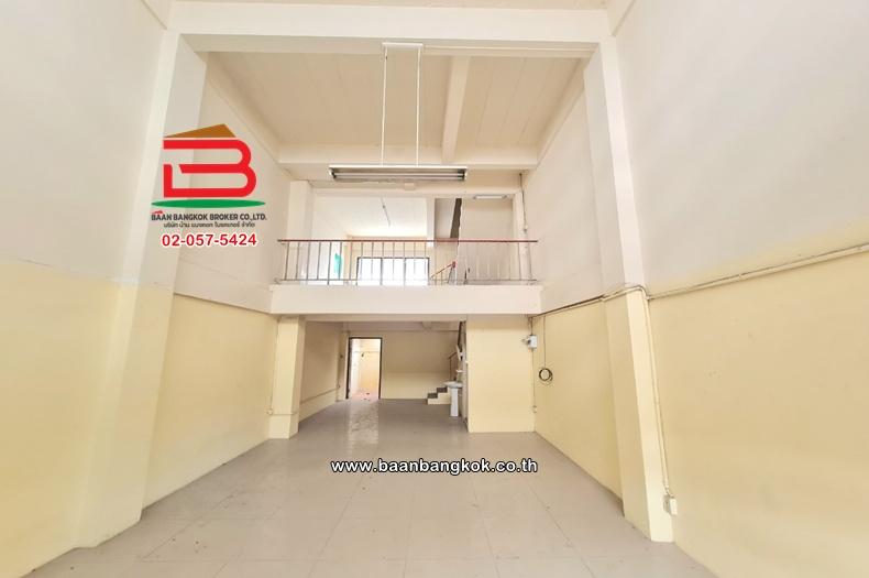 อาคารพาณิชย์ เนื้อที่ 17.4 ตร.ว. หมู่บ้านขวัญนนท์ (ซอยประชาราษฎร์ 9/1) ถนนประชาราษฎร์ ตำบลสวนใหญ่ อำเภอเมืองนนทบุรี นนทบุรี 2