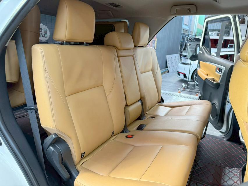 TOYOTA FORTUNER 2.8 V 4WDปี2016รถบ้านแท้ รถสวยบอดี้เดิม รูปที่ 13