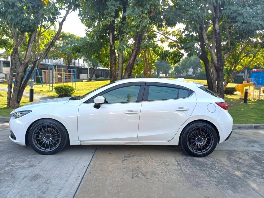  ปี2015 MAZDA 3 2.0 AUTO TOP น็อตไม่ขยับขับโคตรดี เบนซินล้วนไม่เคยดมแก๊ส 5