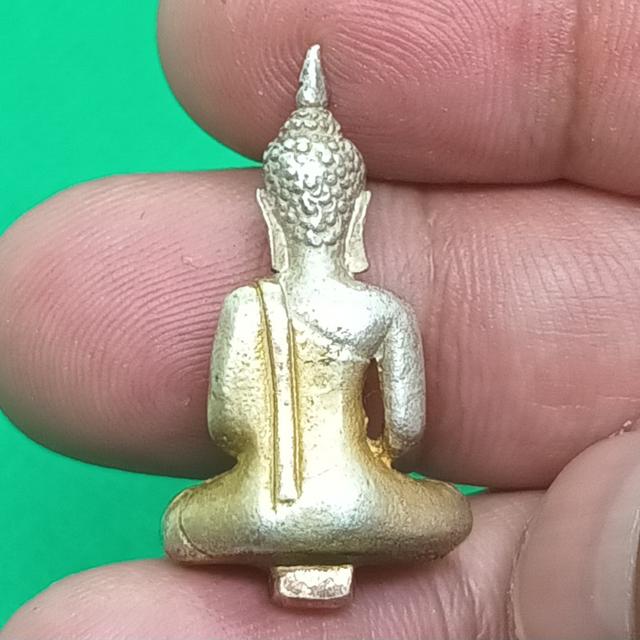 พระยอดธงเนื้อเงินไม่รู้ที่ 7